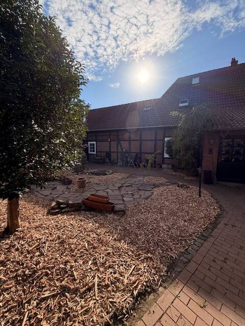 Garten-Sanierung eines verwilderten Gartens in Hannover